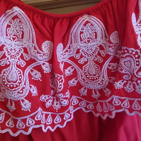 Off the shoulder top - Picture 2 of 2